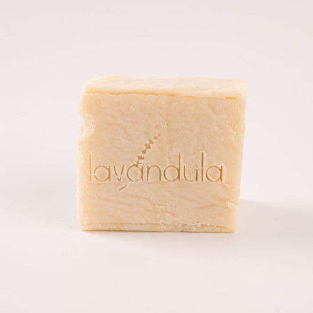 Sapone naturale olio di oliva, estratto foglie alloro, olio bacche di alloro e acqua di sorgente, stagionato in grotta